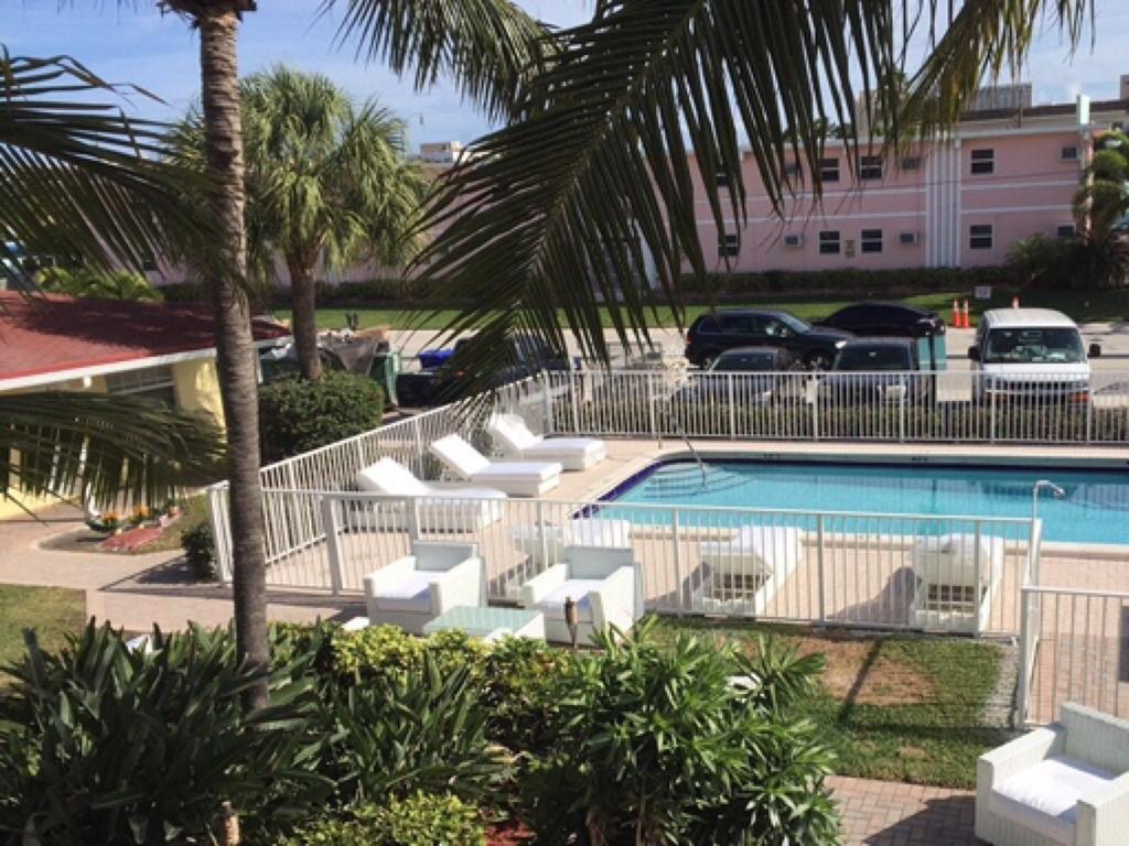 Luna Paradise By The Sea Lauderdale-by-the-Sea Exterior foto
