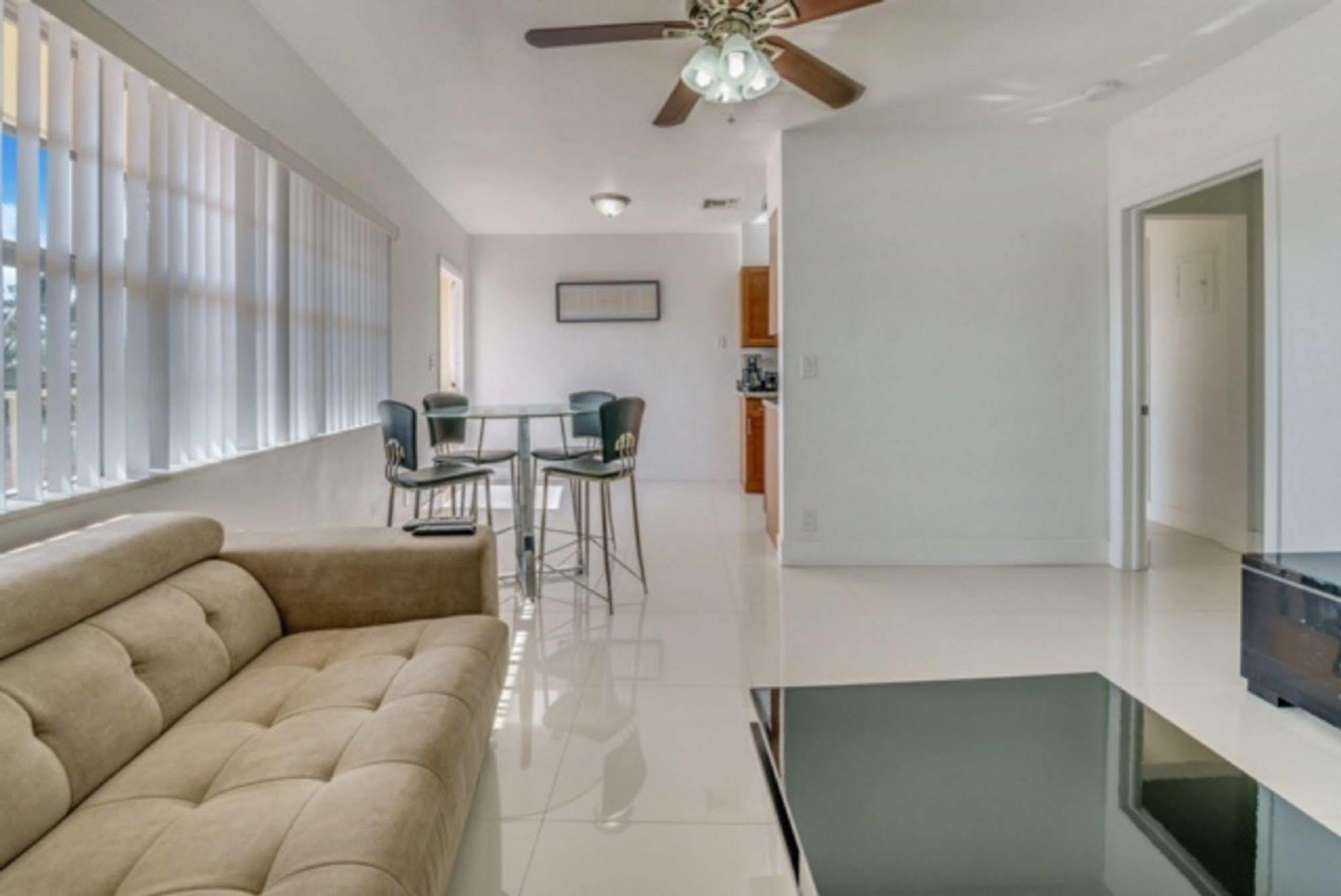 Luna Paradise By The Sea Lauderdale-by-the-Sea Exterior foto